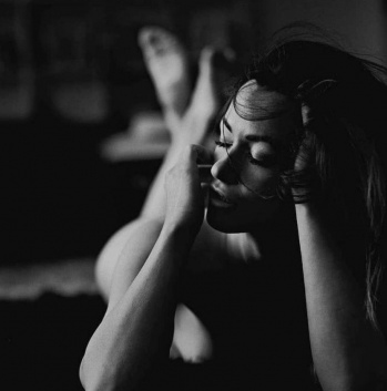 Возможности, которые я предлагаю, просто безграничны 😏💋 Нежные ласки, страстные поцелуи, разнообразные игры - все, что нужно, чтобы ты почувствовал настоящее блаженство. У меня есть отличные отзывы, подтверждающие мою квалификацию и доверие клиентов. Позаботься о себе и отдохни со мной в Москве. Жду тебя, чтобы превратить твои фантазии в реальность 😘💖🌃💫🔥 10327, 31 год